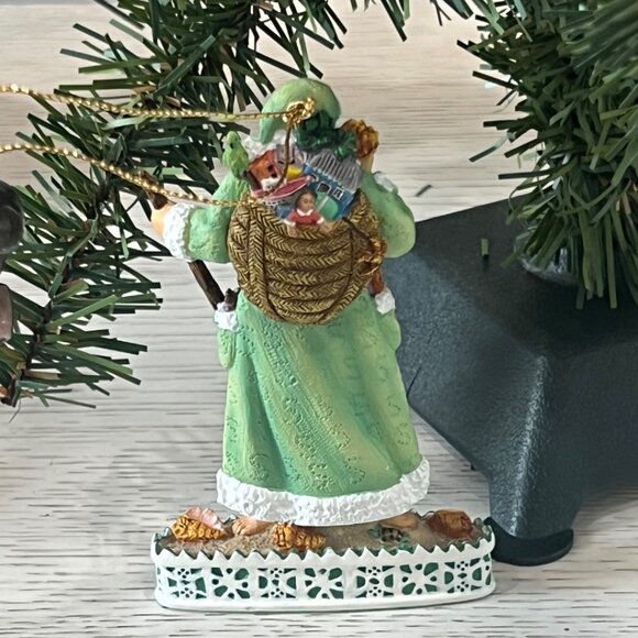 Pipka Stories of Christmas Ornament Caribbean Santa 11441 - Picture 5 of 8